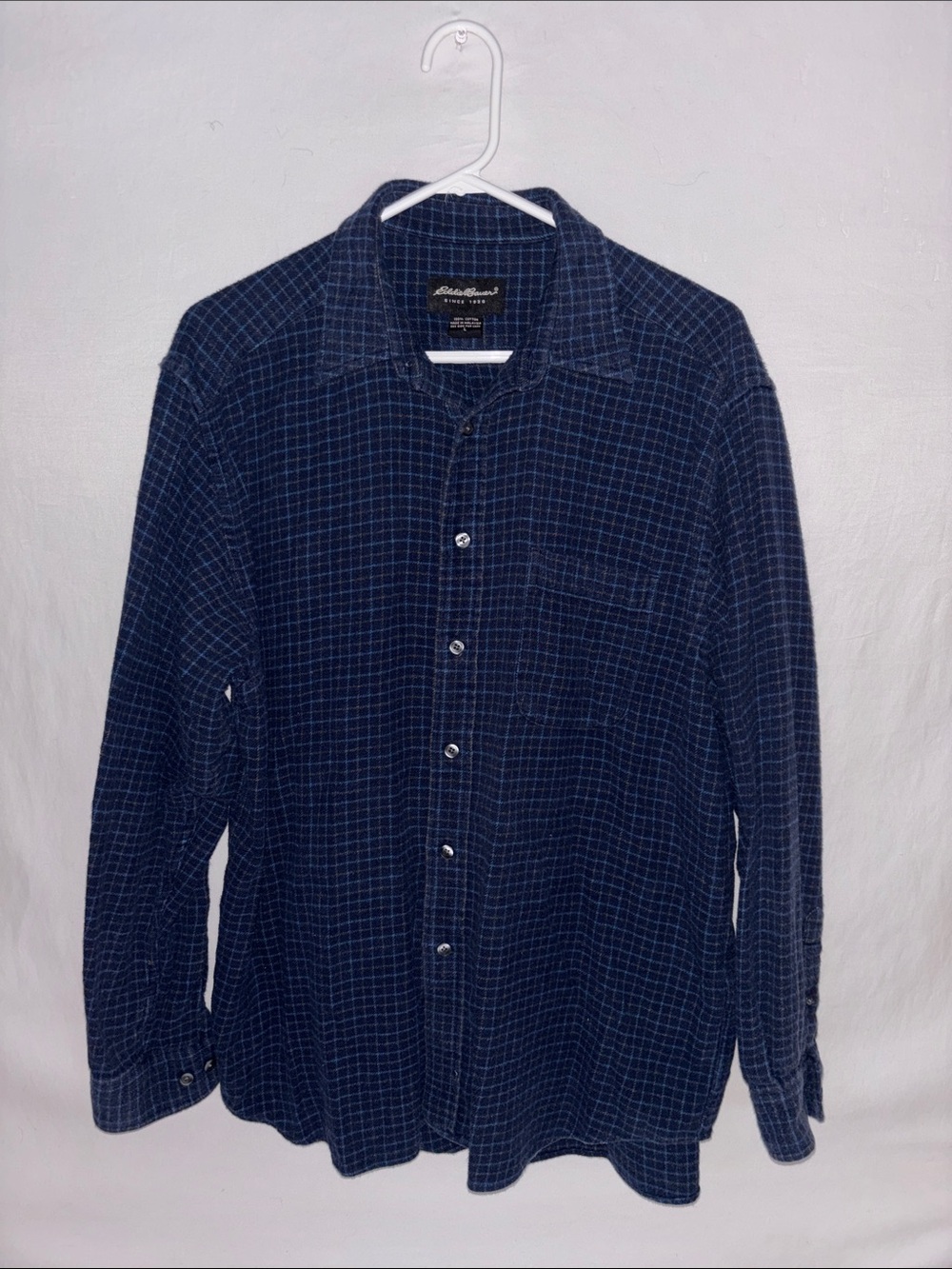 Eddie Bauer Men's Navy Windowpane Button-Down Shirt late-vintage